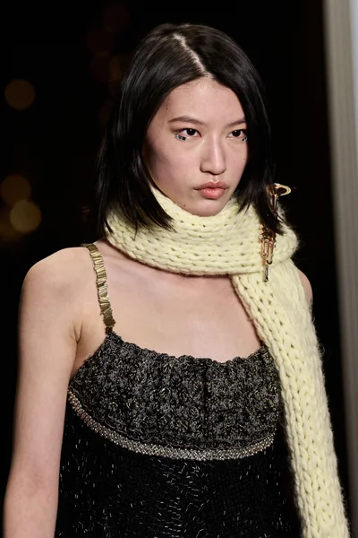 Look 61
